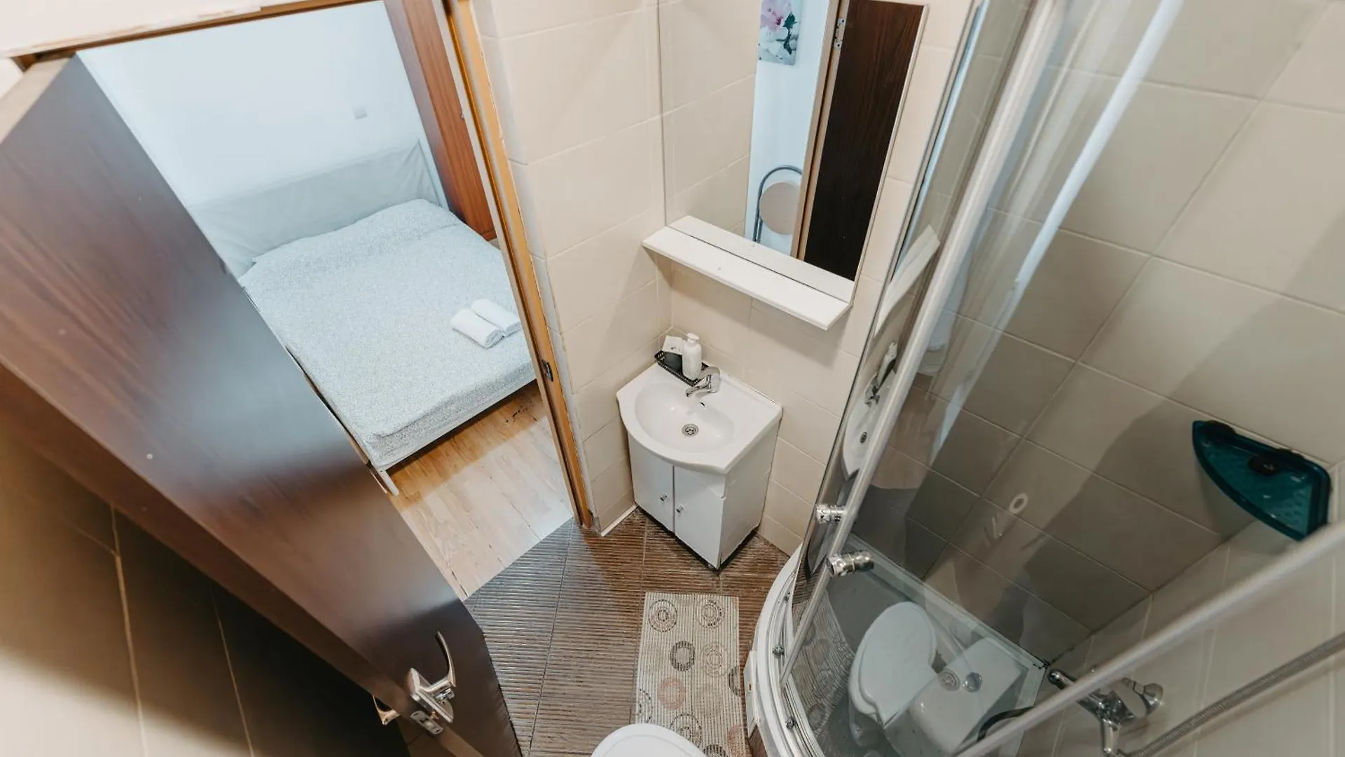Cozy Studio On Victoriei Av Bucharest Apartment